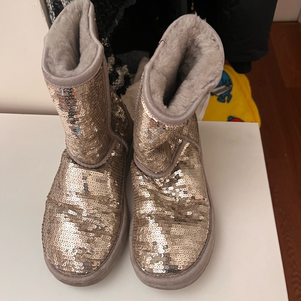 Winter boots for girl